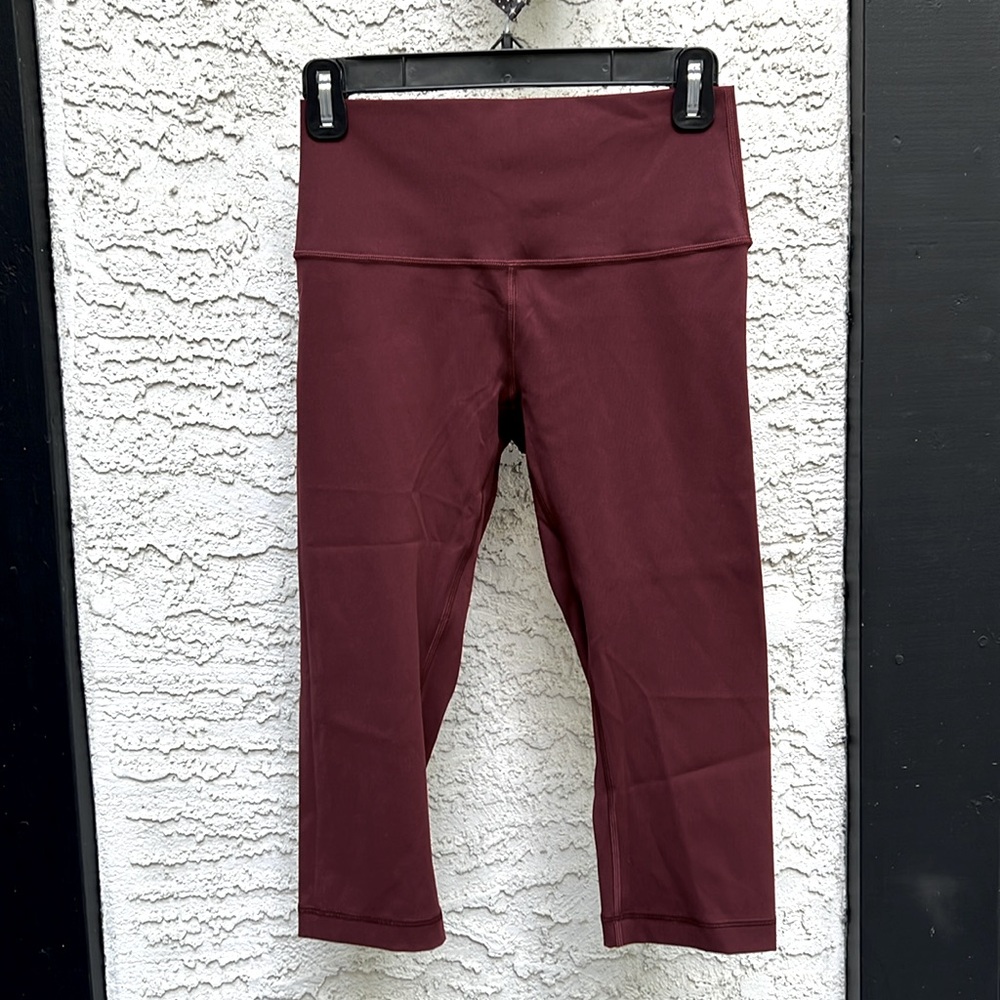 Lululemon crop pants size 6